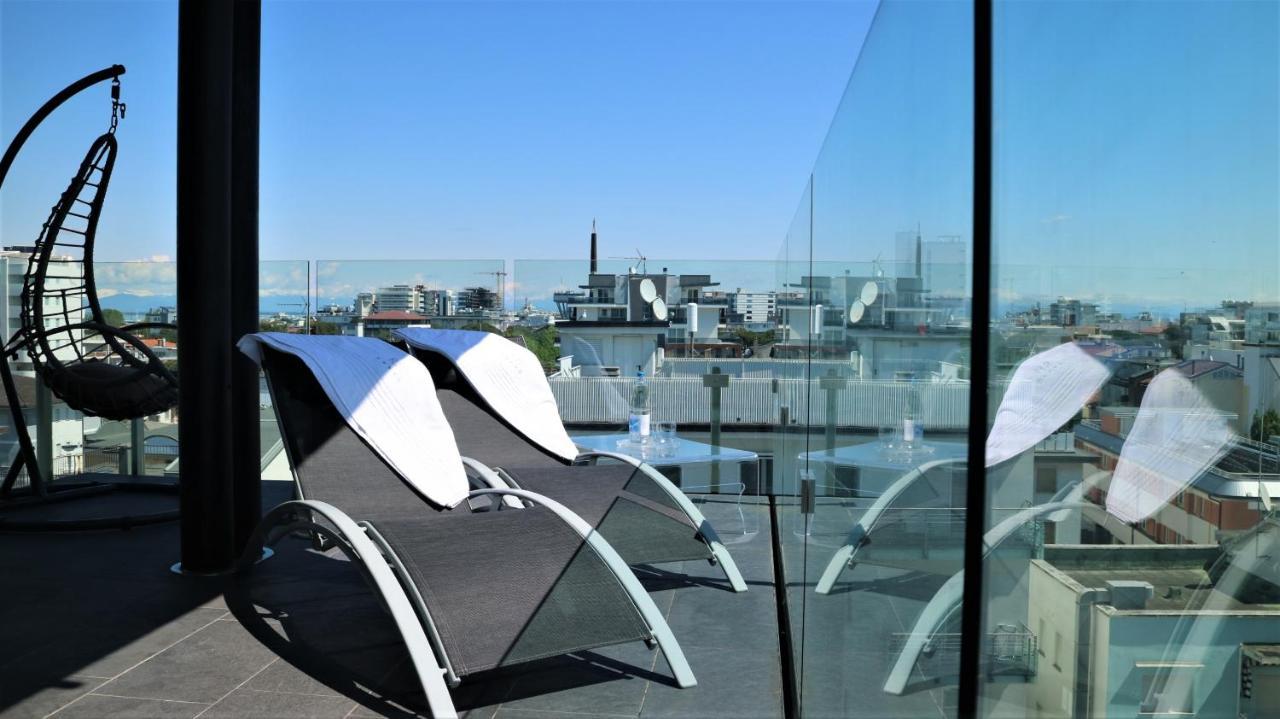 Hotel Rossini 4S ลินญาโน ซับเบียโดโร ภายนอก รูปภาพ