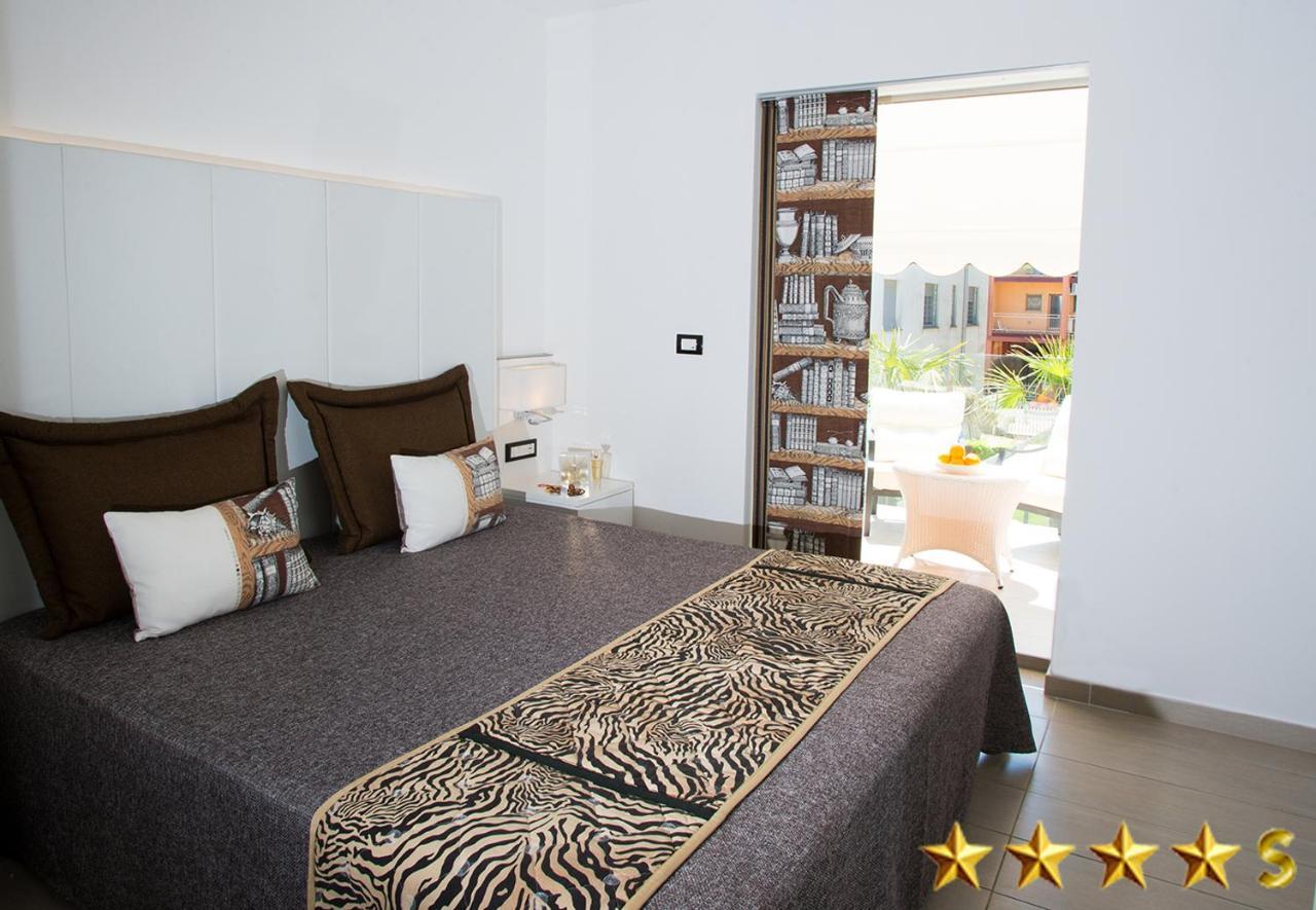 Hotel Rossini 4S ลินญาโน ซับเบียโดโร ภายนอก รูปภาพ