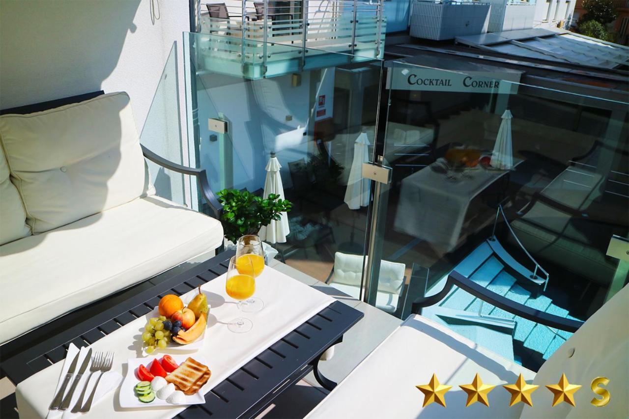 Hotel Rossini 4S ลินญาโน ซับเบียโดโร ภายนอก รูปภาพ